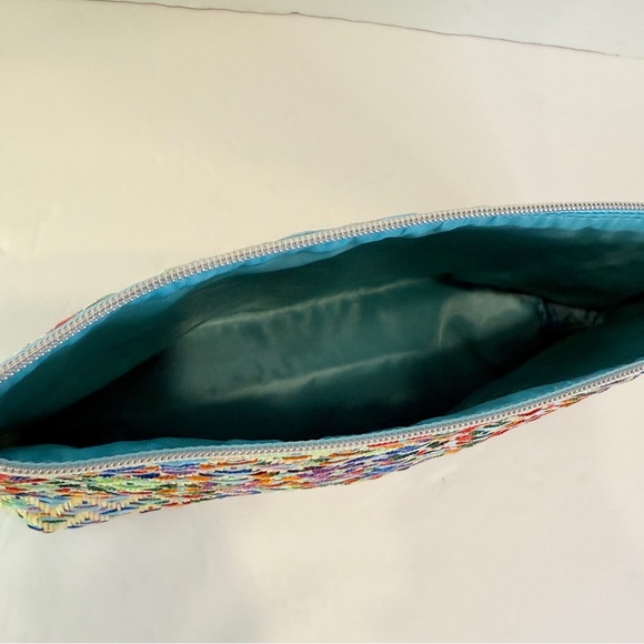 🆕 Lancome Luxe Woven Clutch – Aqua Tassel Zip Bag – Colorful Straw Weave 🆕 - Picture 11 of 16